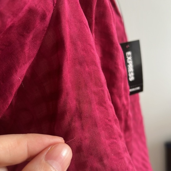 EXPRESS Short Sleeve Crop Top Size M - Picture 6 of 8